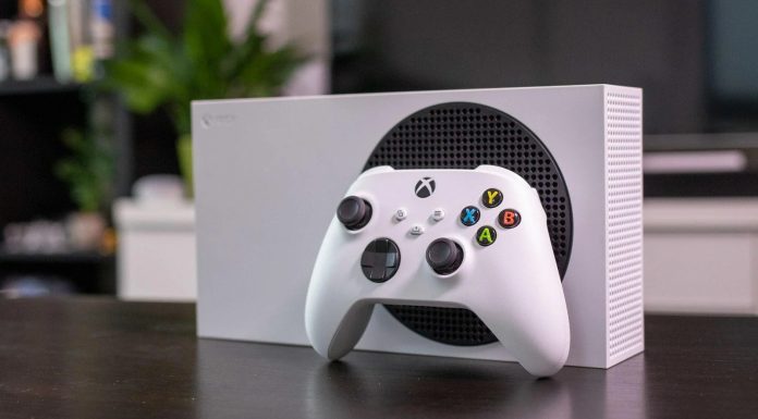 Phil Spencer diz que portáteis ajudam o Xbox Series S e reforça que não removerá cláusula de paridade Xbox Series S Ellewood