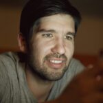 Como plataformas mobile aproximam apostas e jogos online